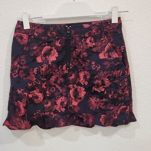 EXPRESS Women's Mini Skirt Red Blue Black Floral Ruffle Hem Zipper Size 2